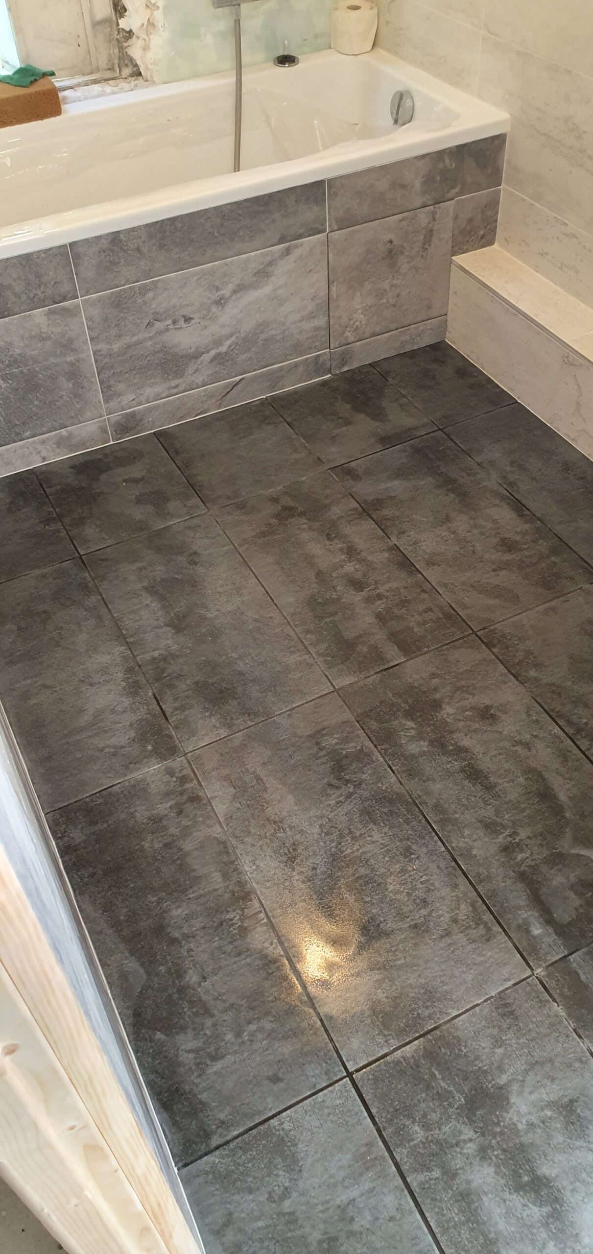 Rénovation salle de bain moderne quartier Saint-Lambert Paris 15 avec douche et meuble vasque suspendu